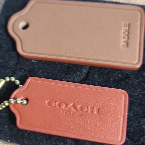 Coach Tags - Picture 6 of 6